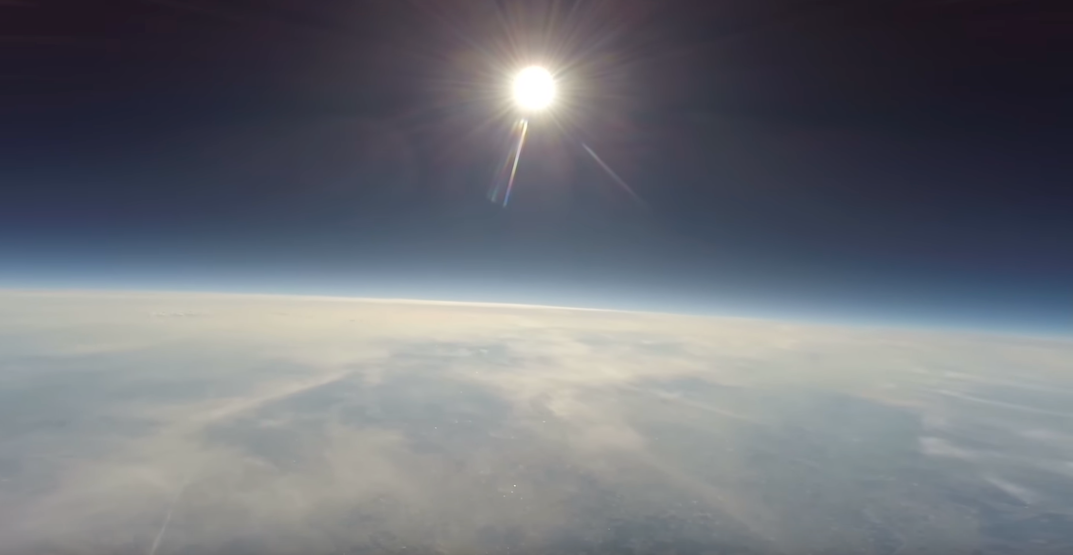 flat-earth-vs-round-earth banner