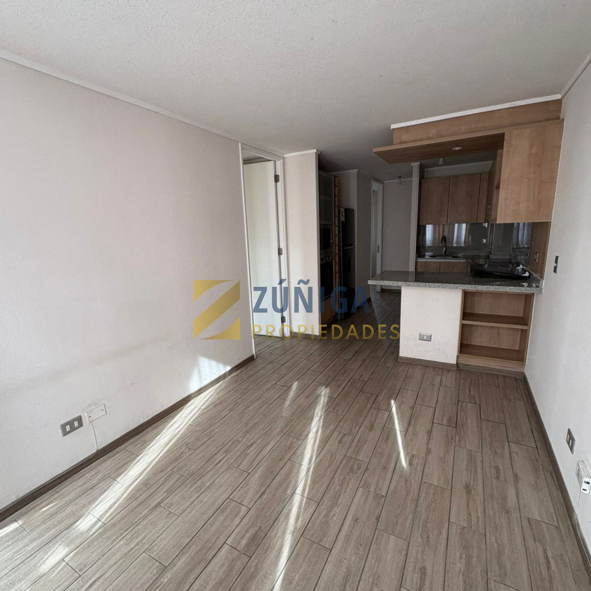 Moderno y luminoso departamento 2D/2B Los Héroes – Santiago Centro - 1