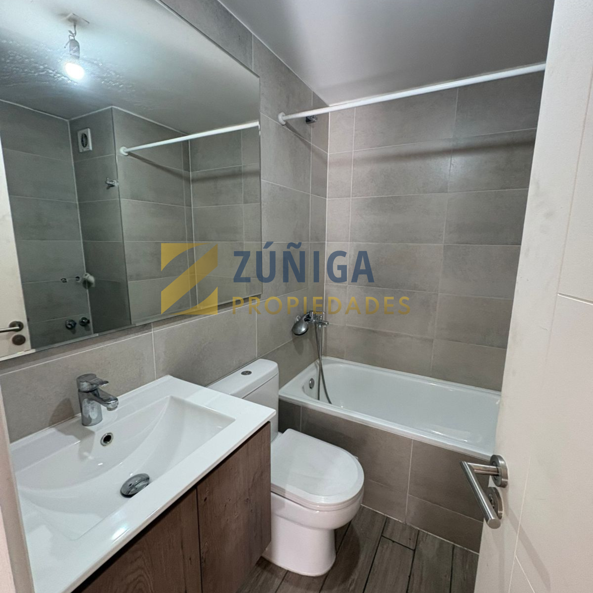 Moderno y luminoso departamento 2D/2B Los Héroes – Santiago Centro - 6