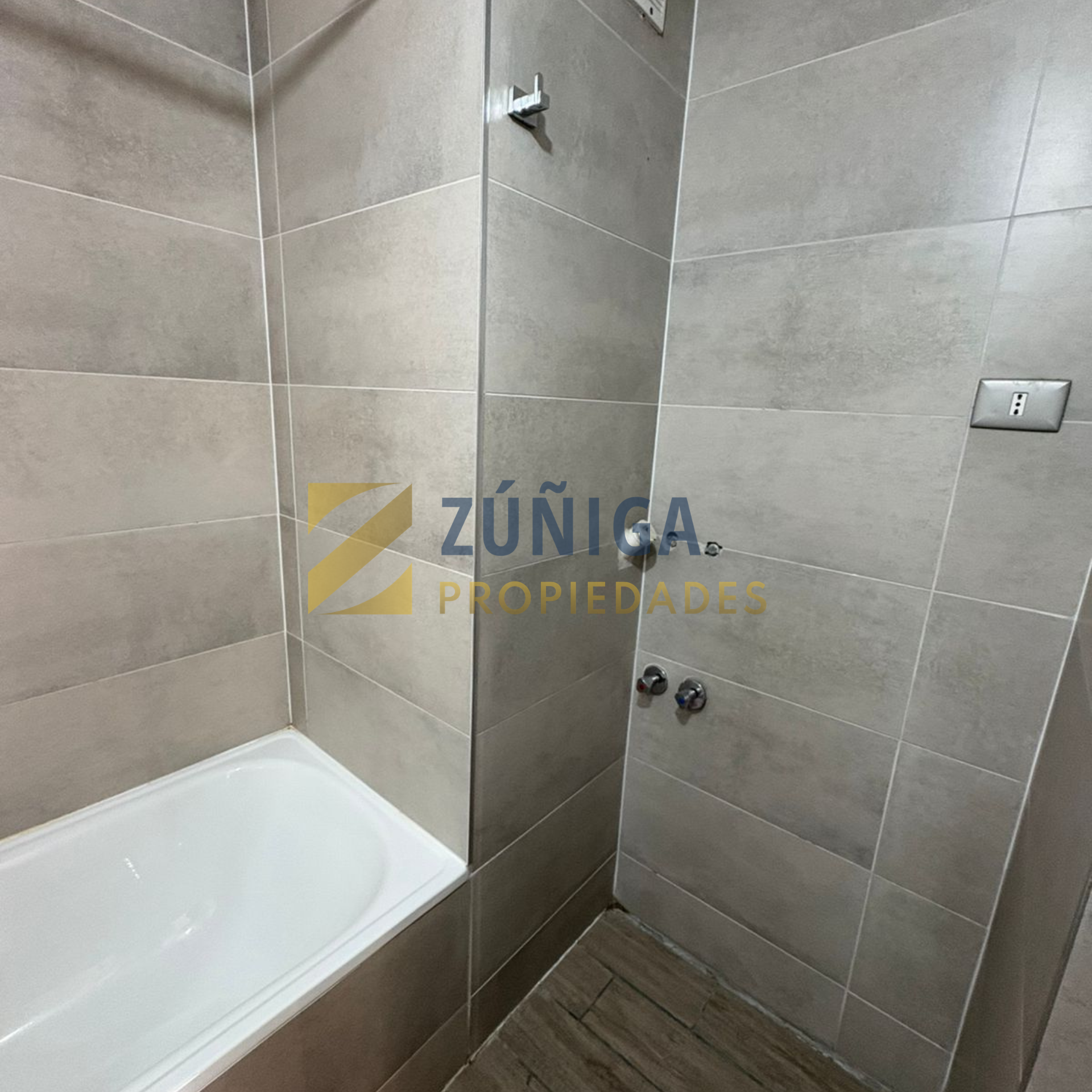 Moderno y luminoso departamento 2D/2B Los Héroes – Santiago Centro - 7