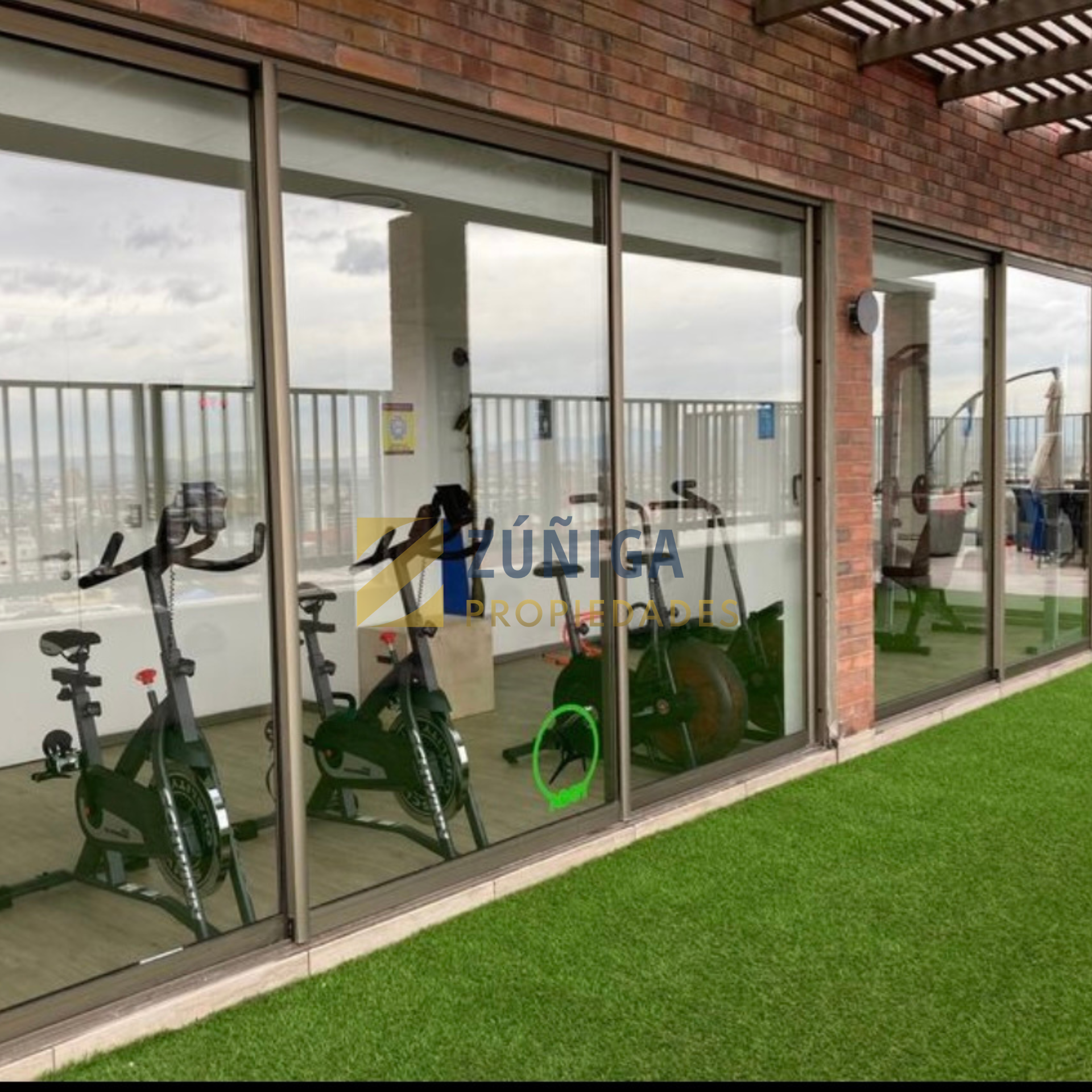 Moderno y luminoso departamento 2D/2B Los Héroes – Santiago Centro - 16