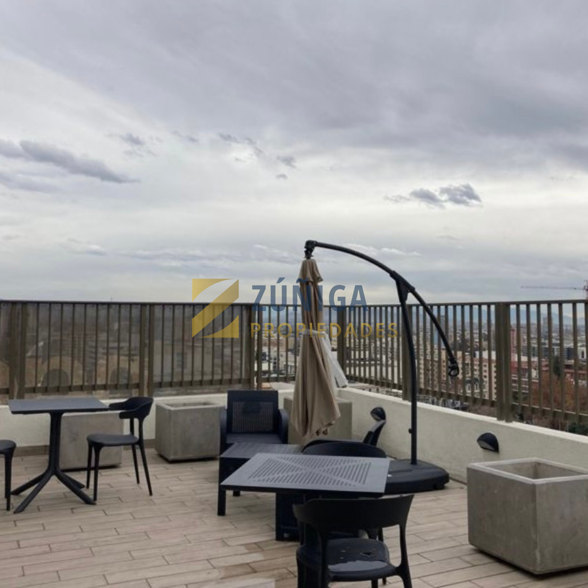 Moderno y luminoso departamento 2D/2B Los Héroes – Santiago Centro - 17