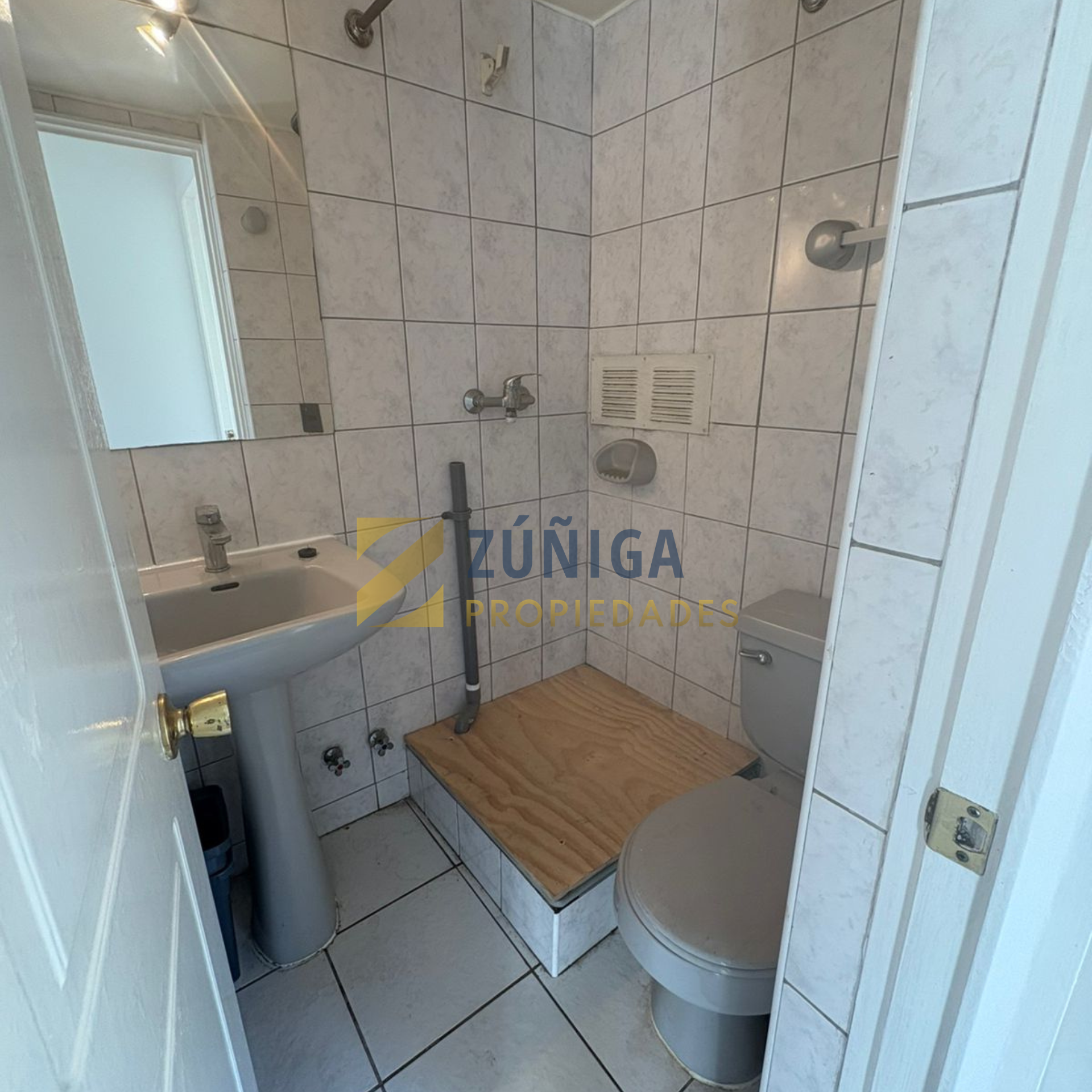 Arriendo Departamento Remodelado en Providencia | 2D + 2B + Est - 8