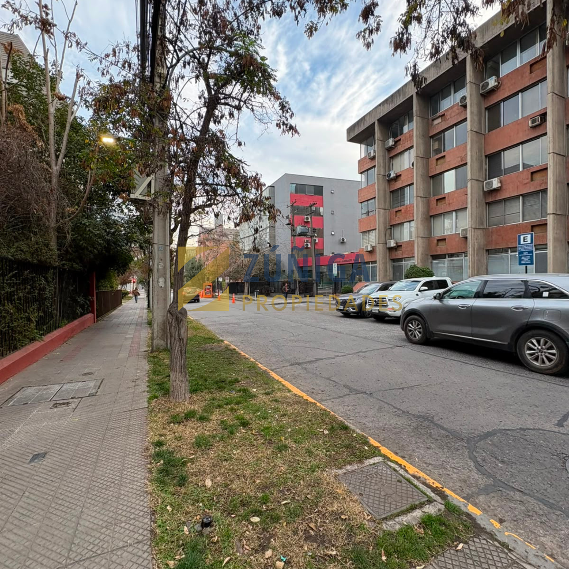 Oficina en Venta en Providencia | Excelente Ubicación para Consulta o Empresa - 24
