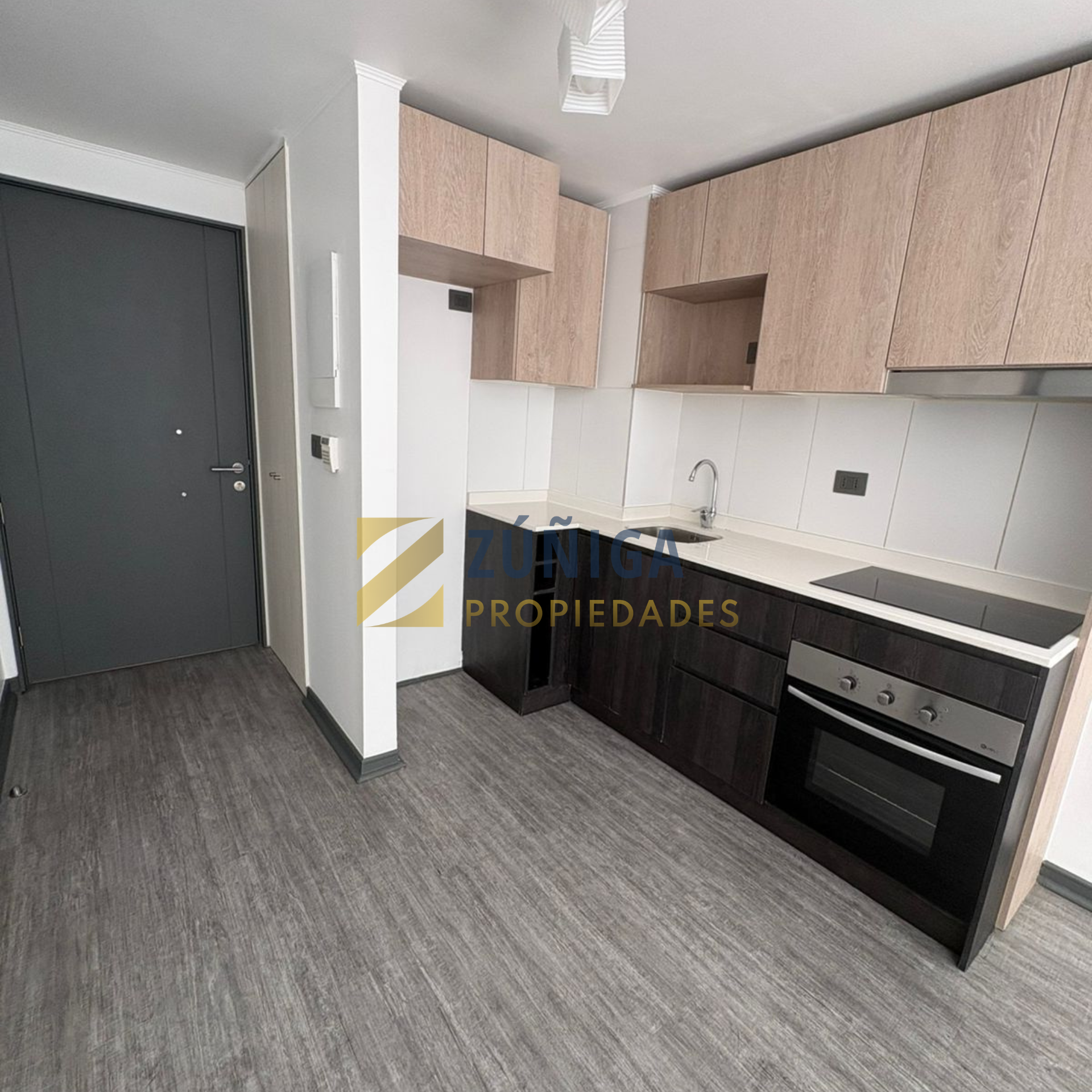 ¡Oportunidad de inversión! Departamento en venta por 2.450 UF – Santiago Centro - 2