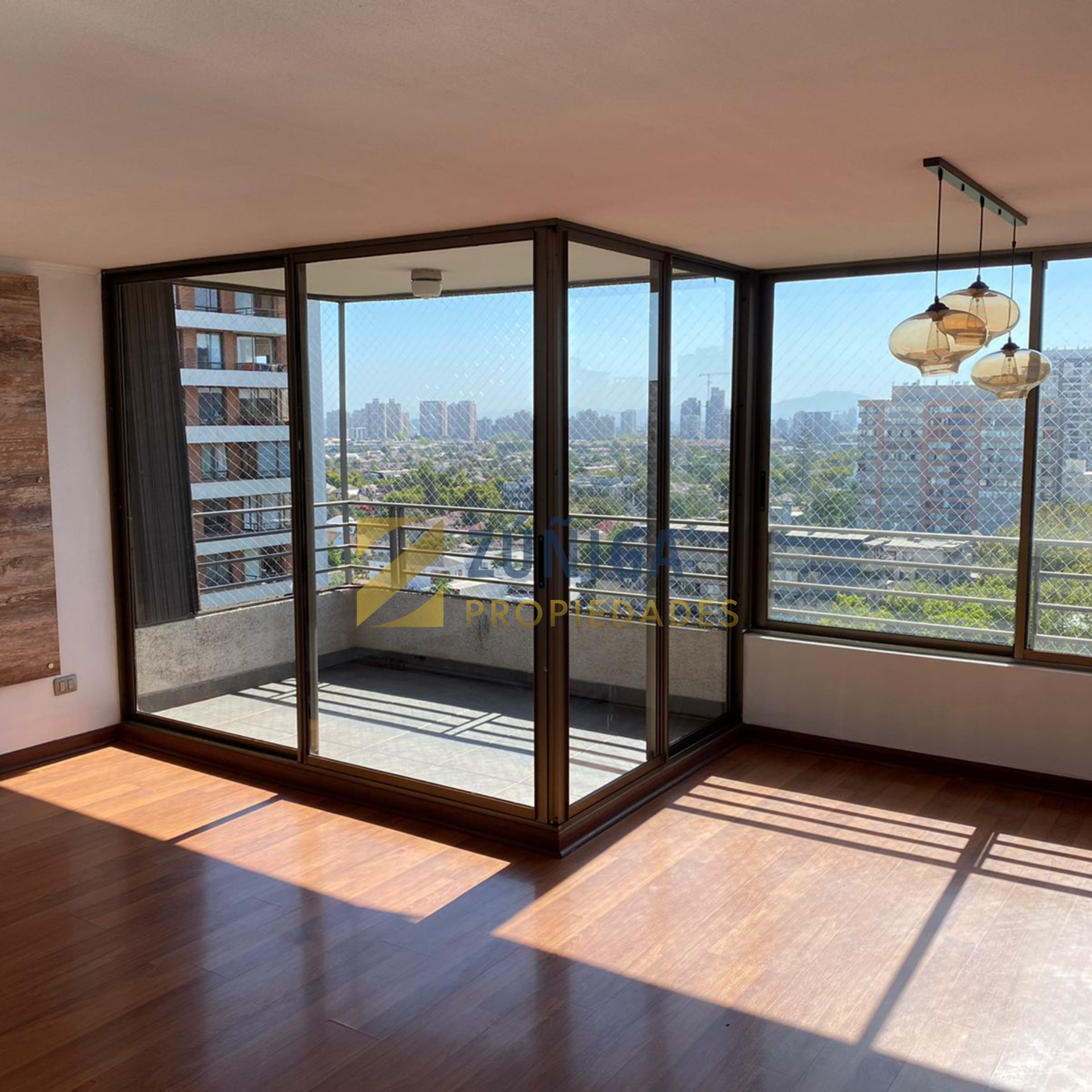 ¡Amplio departamento de 3 dormitorios en arriendo en Ñuñoa!
