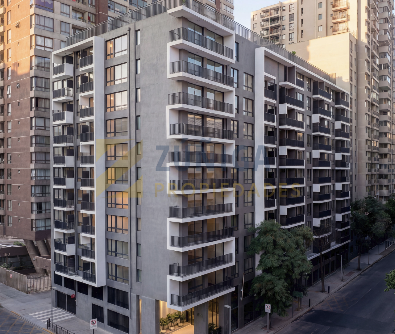 Arriendo Metro Bustamante