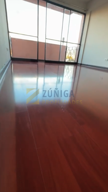 ¡Amplio departamento de 3 dormitorios en Santiago Centro! Excelente oportunidad de inversión - 1